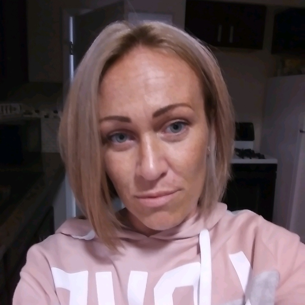 Meet your Posher, Michele